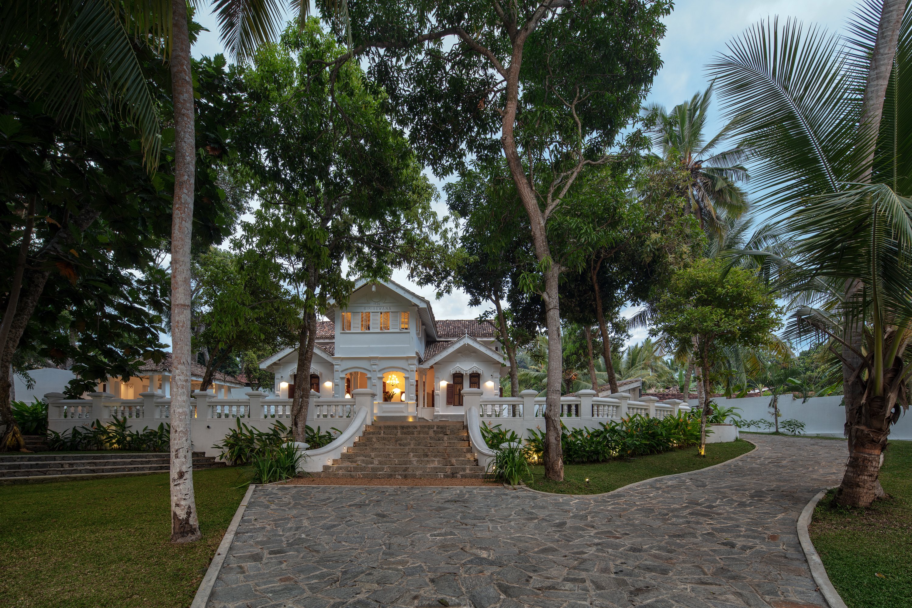 ARCHITECTURAL - RIVER HOUSE